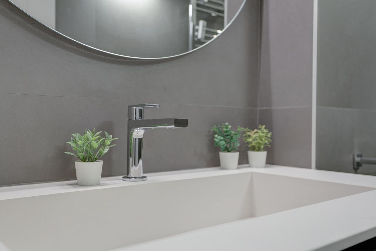 רומא Colosseo Apt Laterano 85 - Home And More מראה חיצוני תמונה